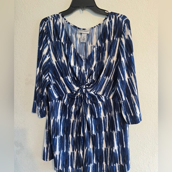 Catherines Tunic Top Womens 1X Blue  3/4 Sleeve Casual Basic Stretchy V-Neck - Picture 2 of 9